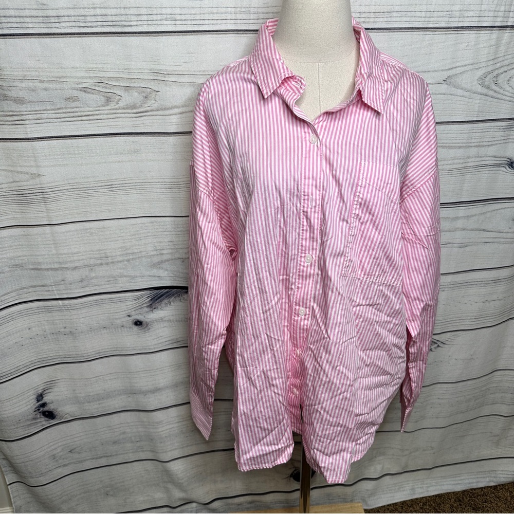 American nwot Eagle Outfitters Pink Striped Button Down Shirt